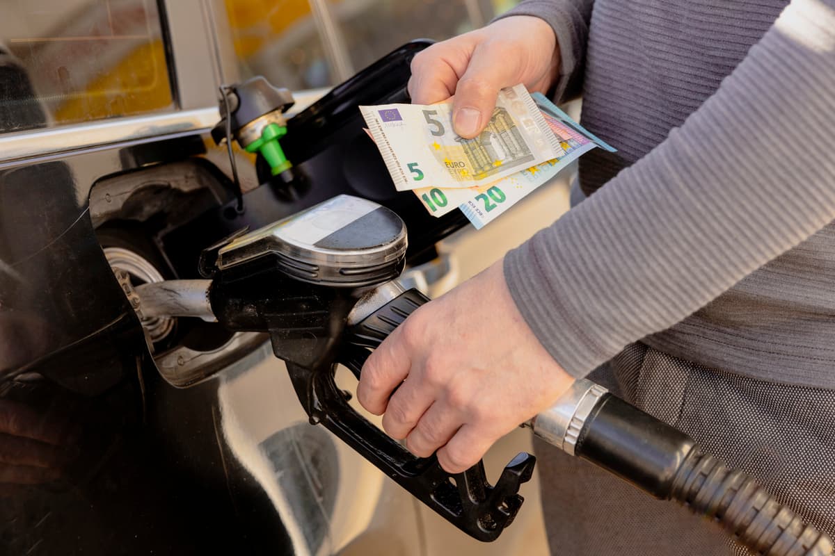 The Ultimate Guide to Lowering Your Fuel Bill in UK