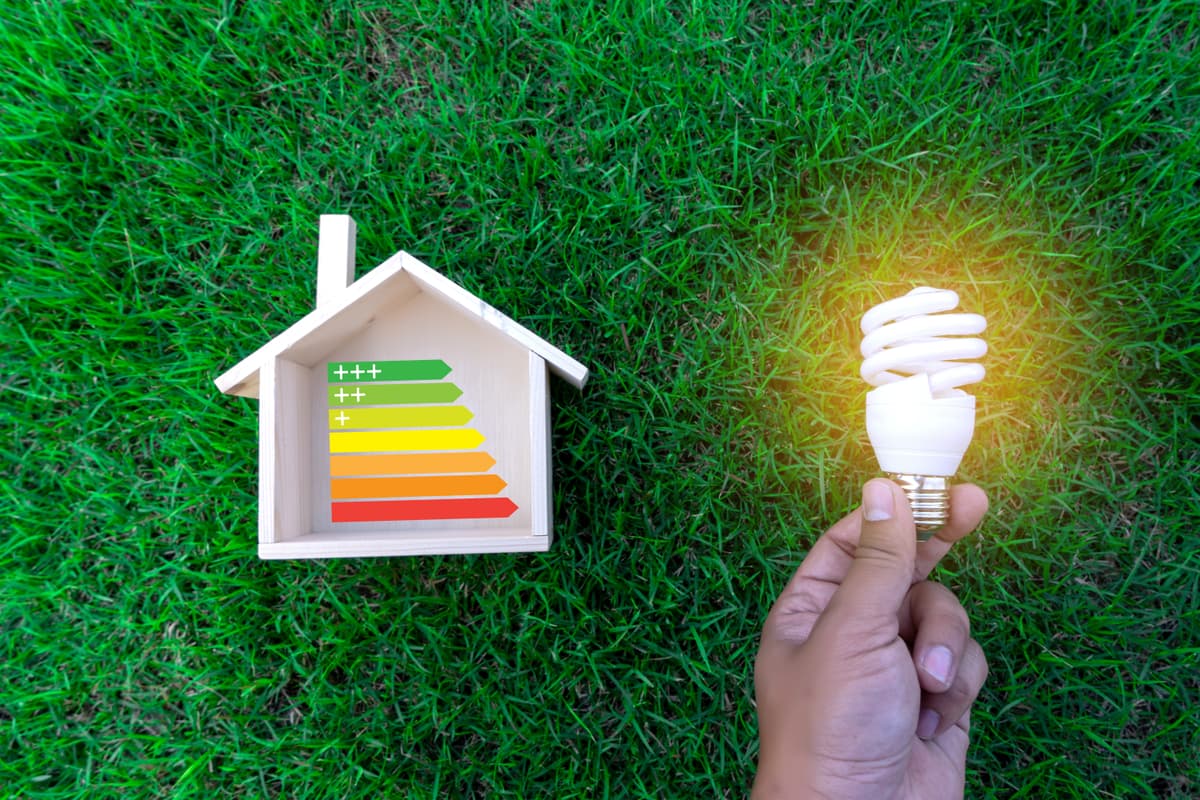 40 Tips for reducing your energy at home 2026 - Switch